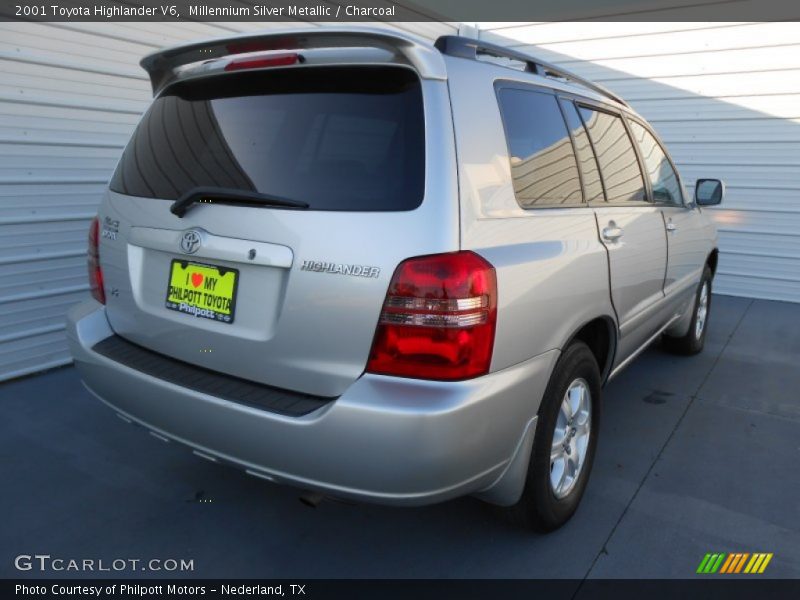 Millennium Silver Metallic / Charcoal 2001 Toyota Highlander V6