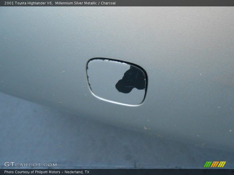 Millennium Silver Metallic / Charcoal 2001 Toyota Highlander V6