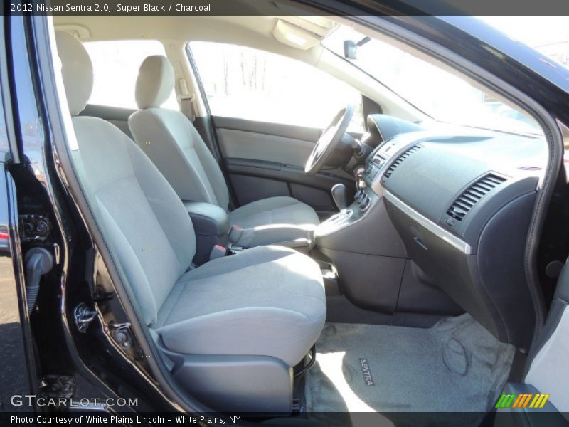 Super Black / Charcoal 2012 Nissan Sentra 2.0