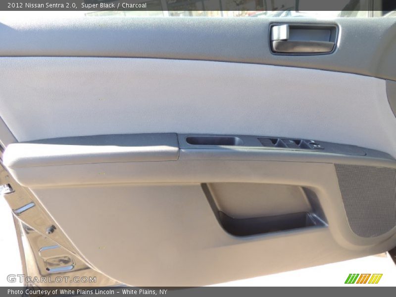Super Black / Charcoal 2012 Nissan Sentra 2.0
