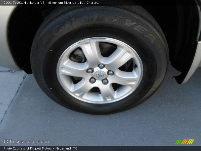 Millennium Silver Metallic / Charcoal 2001 Toyota Highlander V6