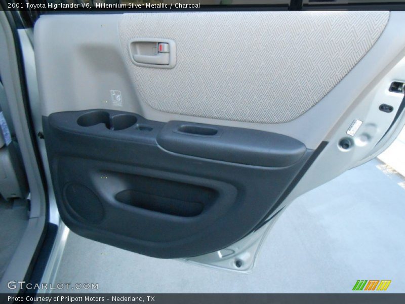 Millennium Silver Metallic / Charcoal 2001 Toyota Highlander V6