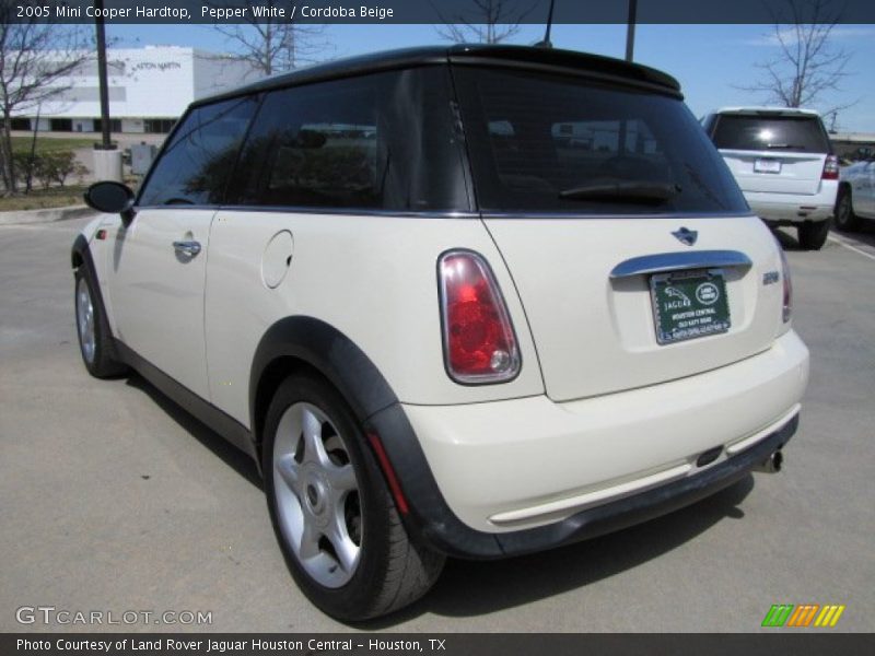 Pepper White / Cordoba Beige 2005 Mini Cooper Hardtop