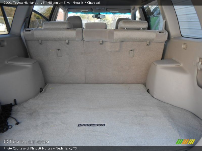 Millennium Silver Metallic / Charcoal 2001 Toyota Highlander V6