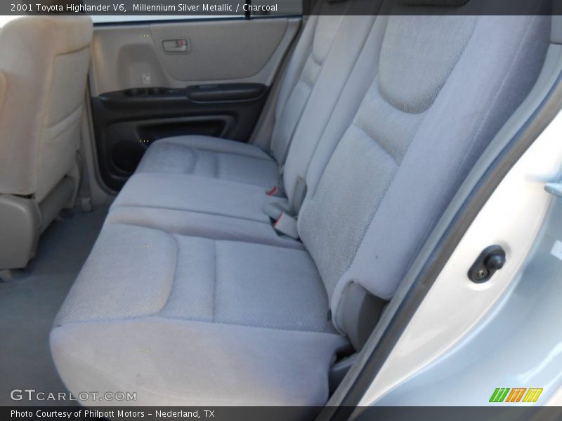 Millennium Silver Metallic / Charcoal 2001 Toyota Highlander V6