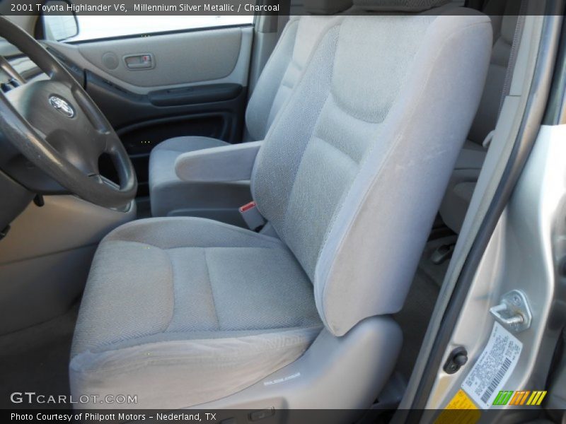 Millennium Silver Metallic / Charcoal 2001 Toyota Highlander V6