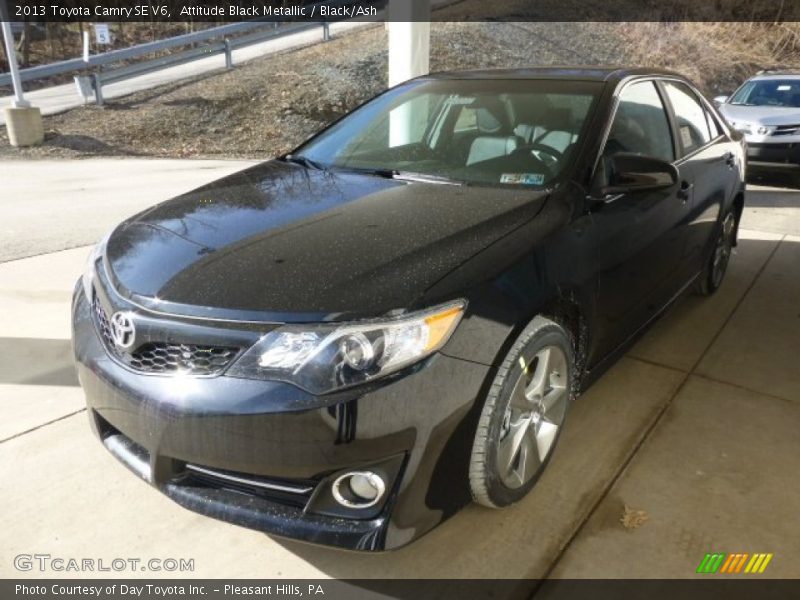 Attitude Black Metallic / Black/Ash 2013 Toyota Camry SE V6