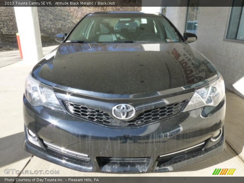 Attitude Black Metallic / Black/Ash 2013 Toyota Camry SE V6
