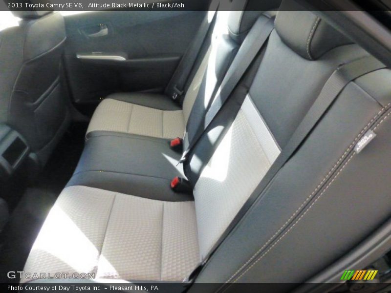 Attitude Black Metallic / Black/Ash 2013 Toyota Camry SE V6