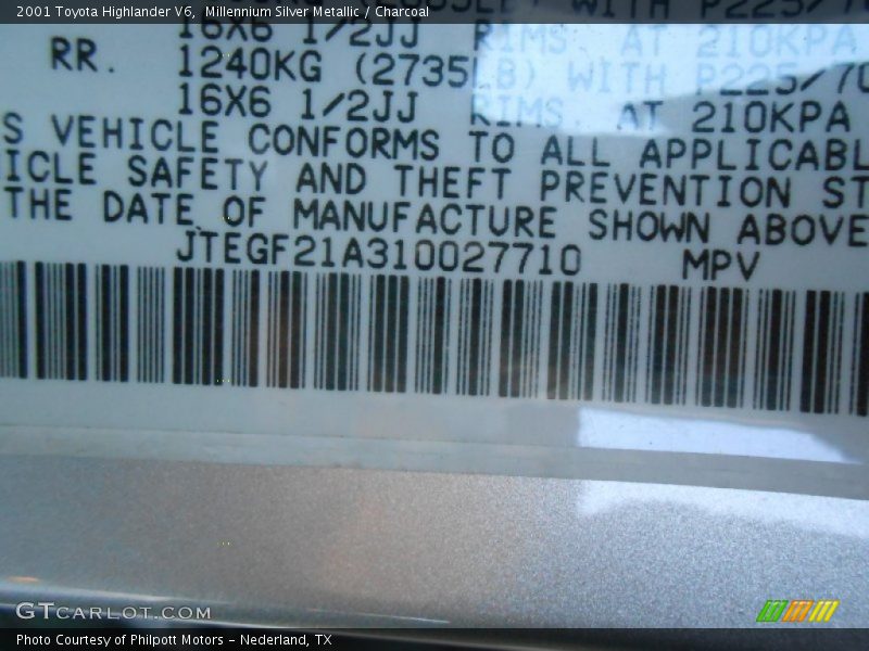 Millennium Silver Metallic / Charcoal 2001 Toyota Highlander V6