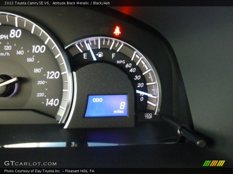 Attitude Black Metallic / Black/Ash 2013 Toyota Camry SE V6
