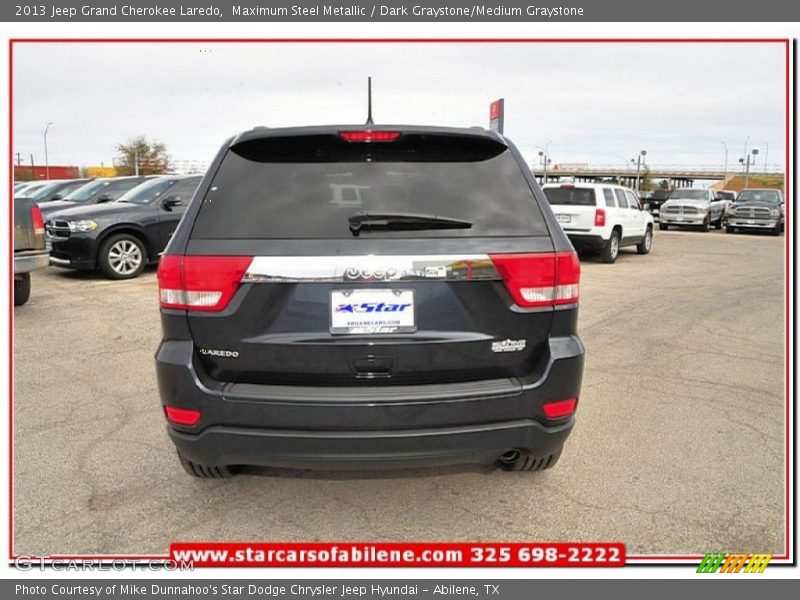 Maximum Steel Metallic / Dark Graystone/Medium Graystone 2013 Jeep Grand Cherokee Laredo