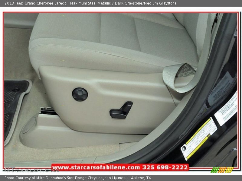 Maximum Steel Metallic / Dark Graystone/Medium Graystone 2013 Jeep Grand Cherokee Laredo