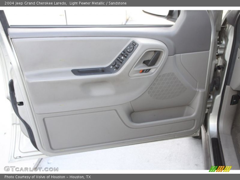 Light Pewter Metallic / Sandstone 2004 Jeep Grand Cherokee Laredo
