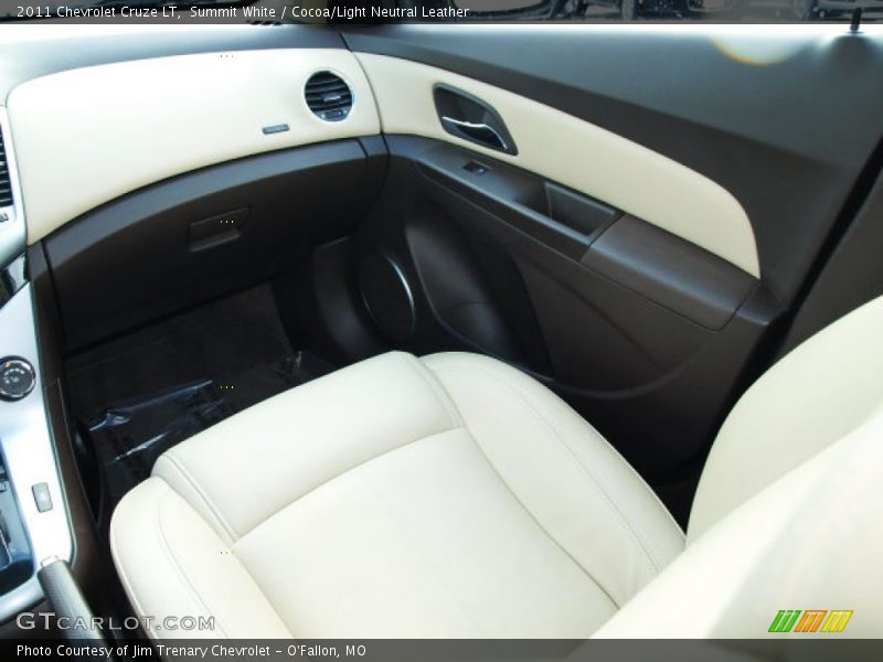 Summit White / Cocoa/Light Neutral Leather 2011 Chevrolet Cruze LT
