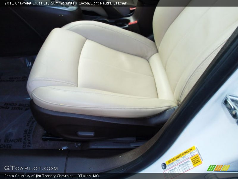Summit White / Cocoa/Light Neutral Leather 2011 Chevrolet Cruze LT