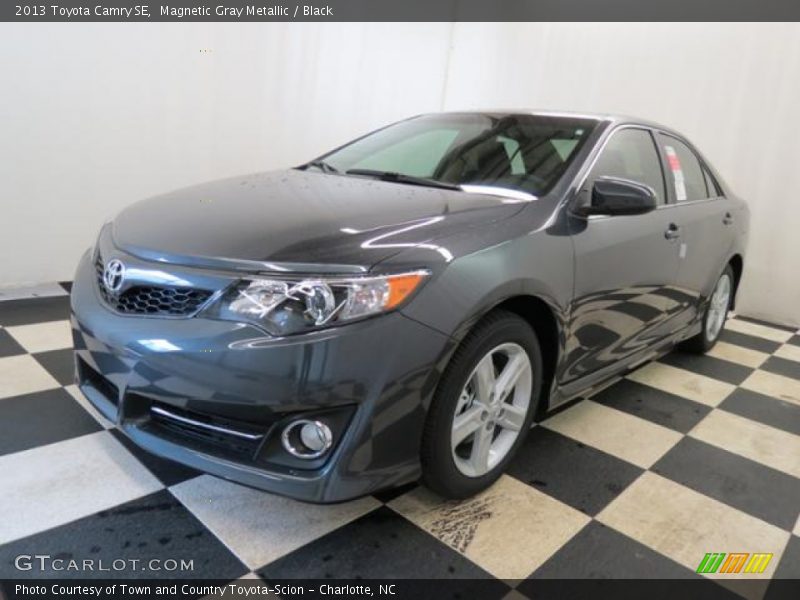 Magnetic Gray Metallic / Black 2013 Toyota Camry SE