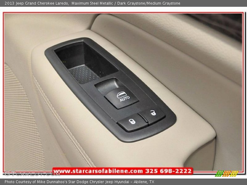 Maximum Steel Metallic / Dark Graystone/Medium Graystone 2013 Jeep Grand Cherokee Laredo