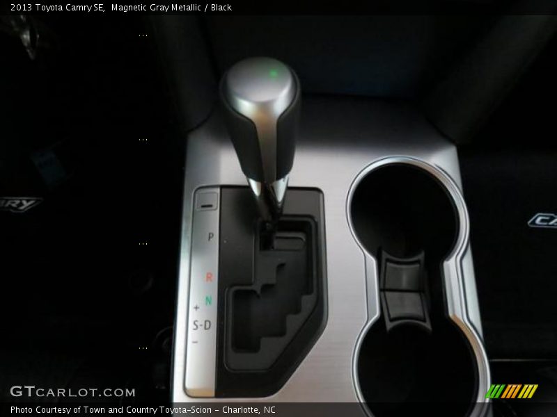 Magnetic Gray Metallic / Black 2013 Toyota Camry SE
