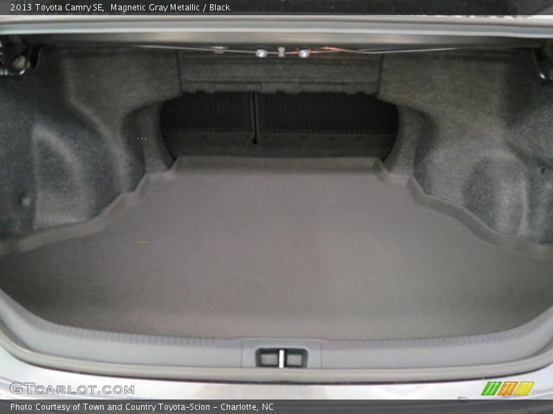 Magnetic Gray Metallic / Black 2013 Toyota Camry SE