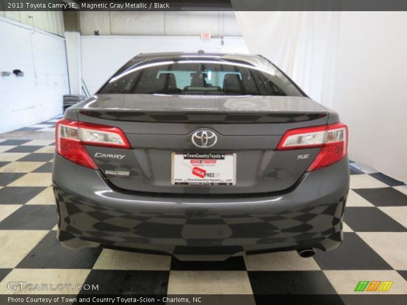 Magnetic Gray Metallic / Black 2013 Toyota Camry SE