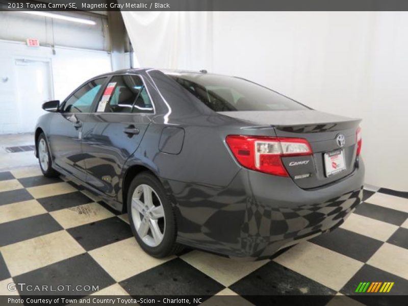Magnetic Gray Metallic / Black 2013 Toyota Camry SE
