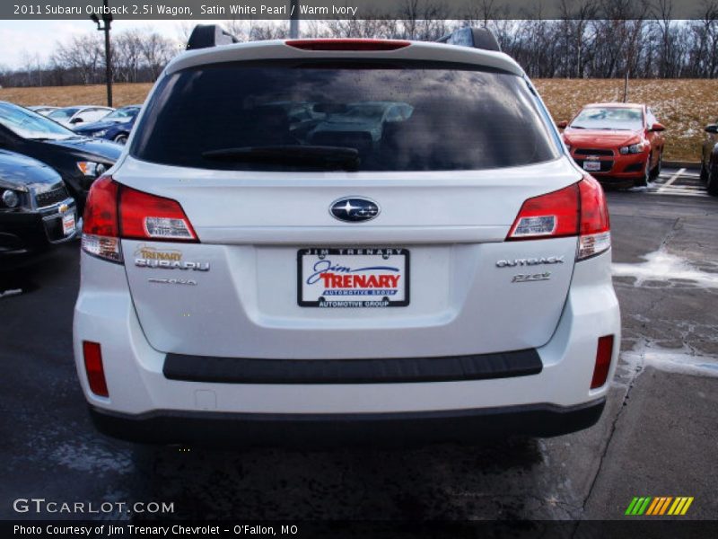 Satin White Pearl / Warm Ivory 2011 Subaru Outback 2.5i Wagon