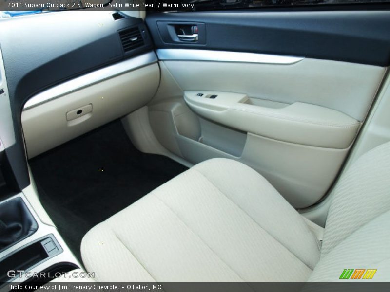Satin White Pearl / Warm Ivory 2011 Subaru Outback 2.5i Wagon