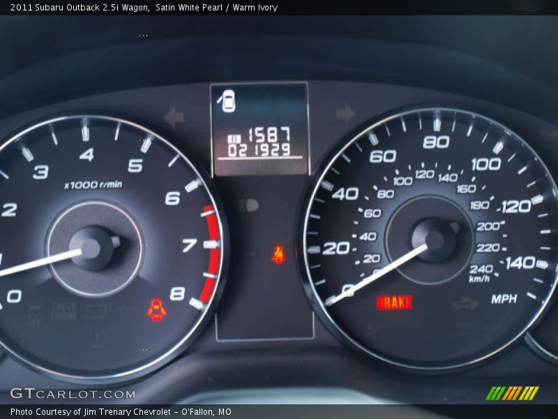 Satin White Pearl / Warm Ivory 2011 Subaru Outback 2.5i Wagon