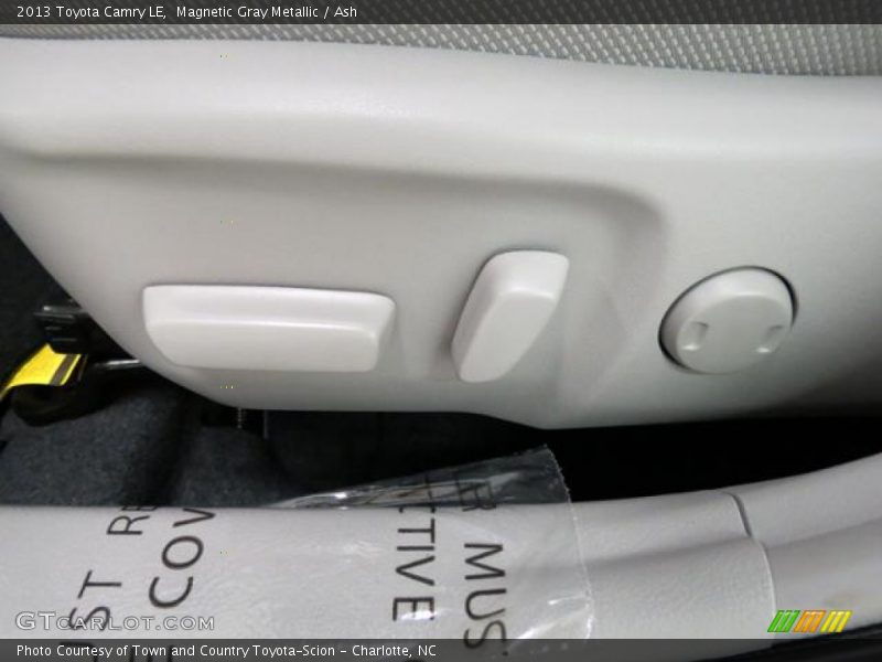 Magnetic Gray Metallic / Ash 2013 Toyota Camry LE