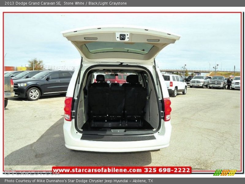Stone White / Black/Light Graystone 2013 Dodge Grand Caravan SE