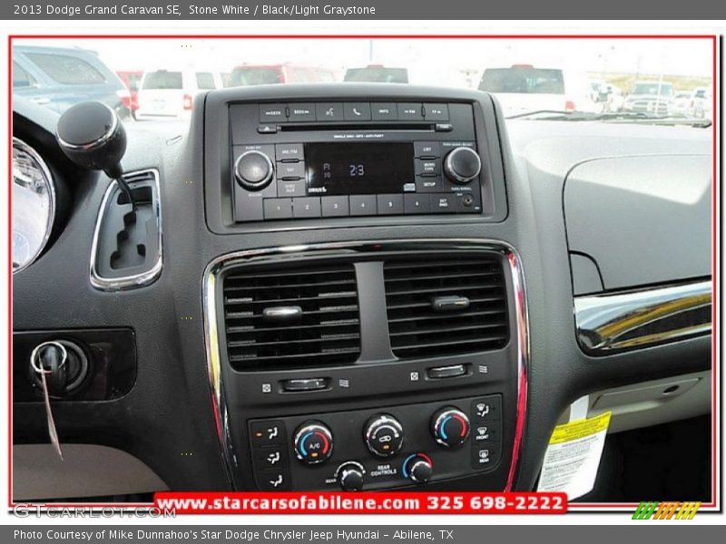 Stone White / Black/Light Graystone 2013 Dodge Grand Caravan SE