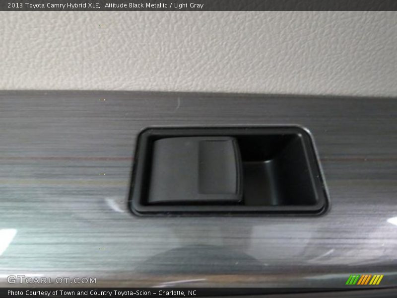 Attitude Black Metallic / Light Gray 2013 Toyota Camry Hybrid XLE