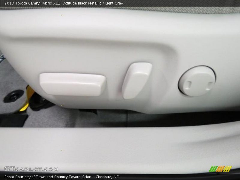 Attitude Black Metallic / Light Gray 2013 Toyota Camry Hybrid XLE