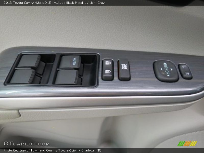 Attitude Black Metallic / Light Gray 2013 Toyota Camry Hybrid XLE