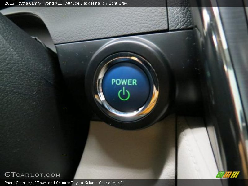 Attitude Black Metallic / Light Gray 2013 Toyota Camry Hybrid XLE