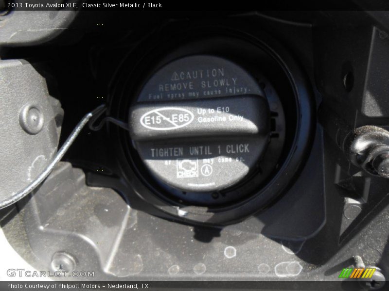 Classic Silver Metallic / Black 2013 Toyota Avalon XLE