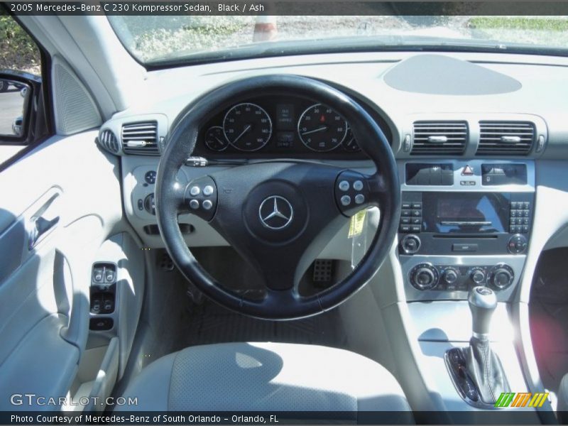  2005 C 230 Kompressor Sedan Steering Wheel