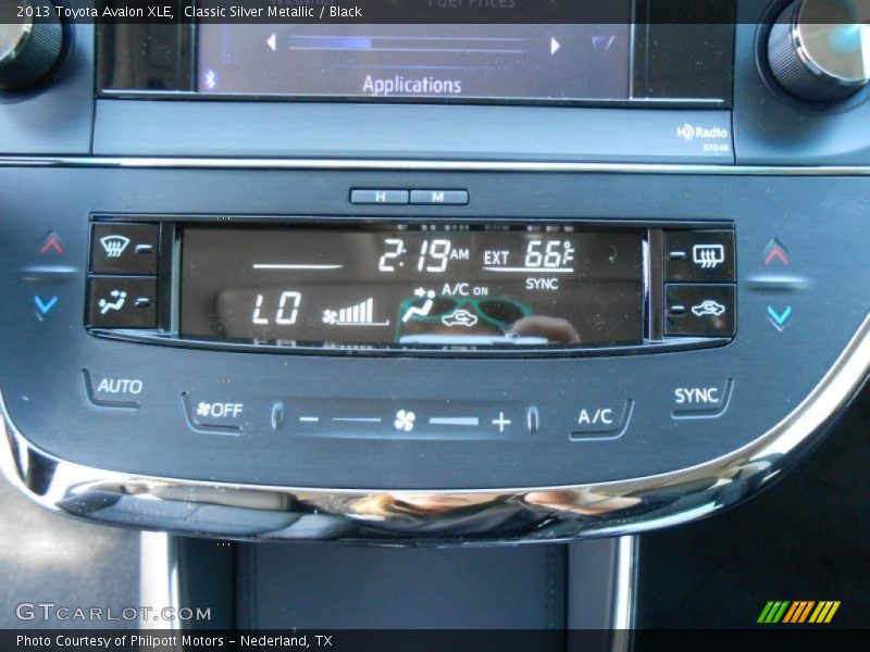 Classic Silver Metallic / Black 2013 Toyota Avalon XLE