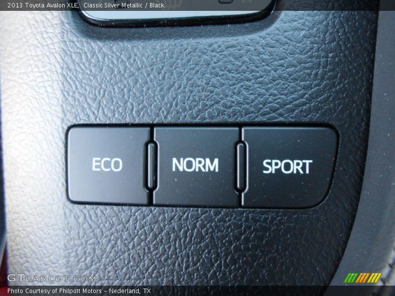 Classic Silver Metallic / Black 2013 Toyota Avalon XLE