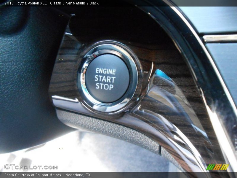Classic Silver Metallic / Black 2013 Toyota Avalon XLE