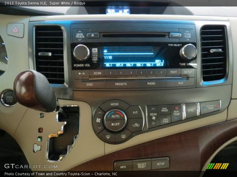 Super White / Bisque 2013 Toyota Sienna XLE