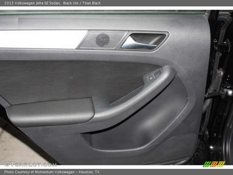 Black Uni / Titan Black 2013 Volkswagen Jetta SE Sedan