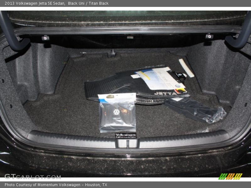 Black Uni / Titan Black 2013 Volkswagen Jetta SE Sedan