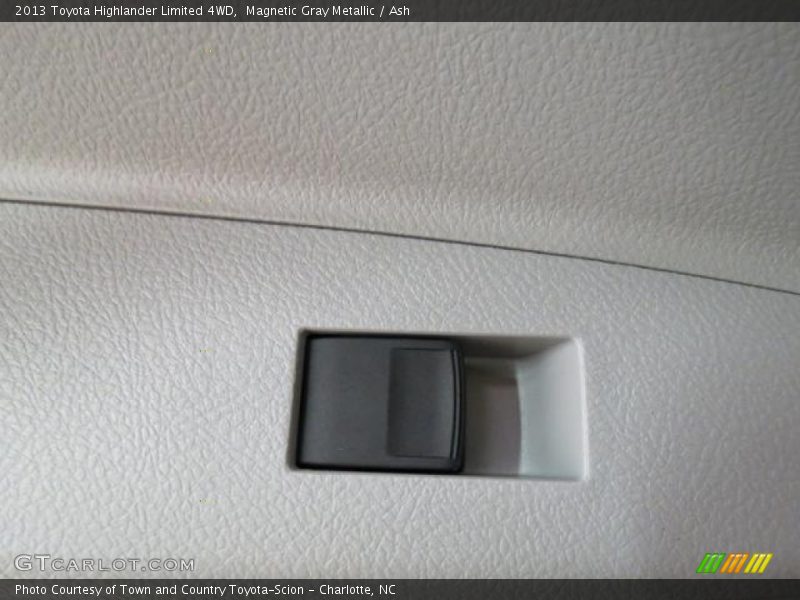 Magnetic Gray Metallic / Ash 2013 Toyota Highlander Limited 4WD