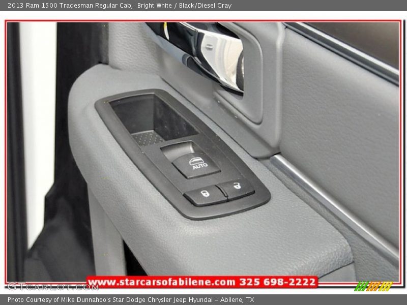 Bright White / Black/Diesel Gray 2013 Ram 1500 Tradesman Regular Cab