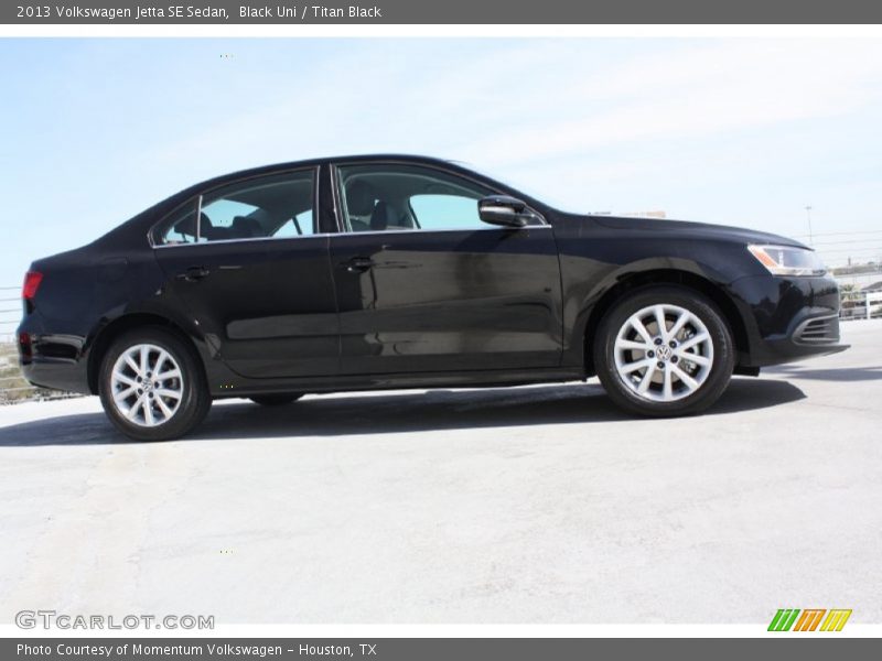 Black Uni / Titan Black 2013 Volkswagen Jetta SE Sedan