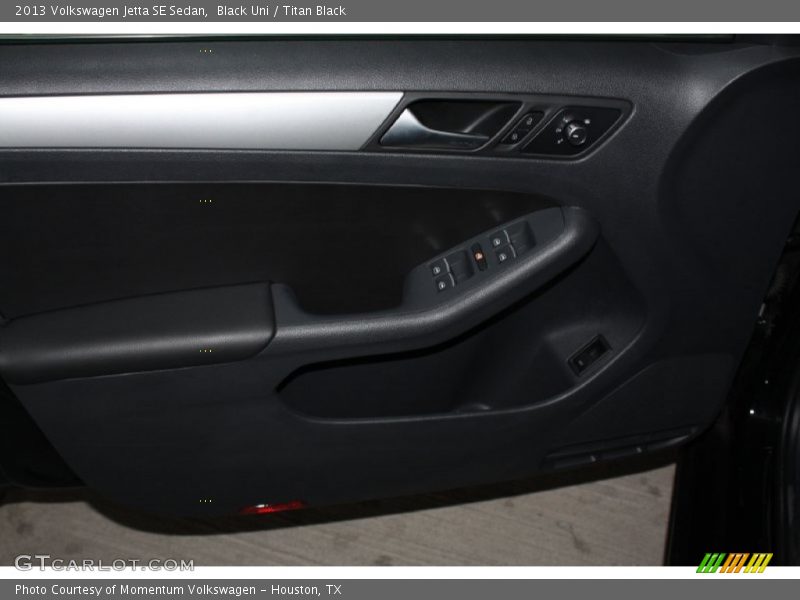 Black Uni / Titan Black 2013 Volkswagen Jetta SE Sedan