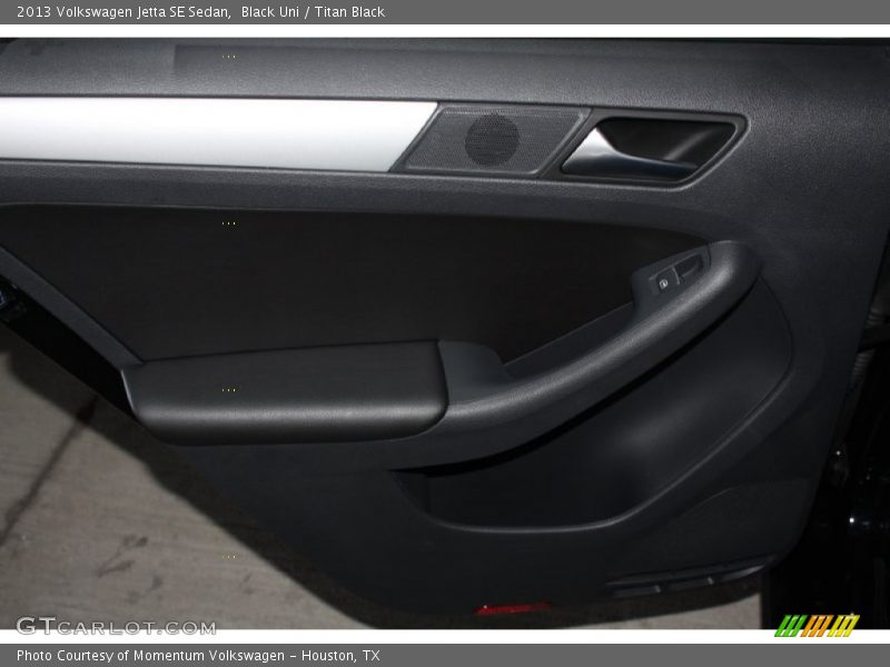 Black Uni / Titan Black 2013 Volkswagen Jetta SE Sedan