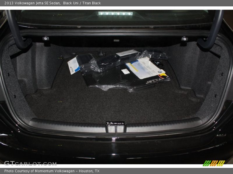 Black Uni / Titan Black 2013 Volkswagen Jetta SE Sedan